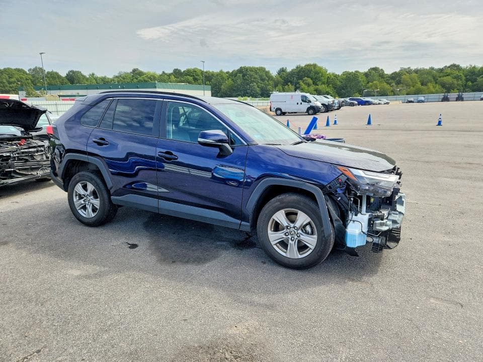 2025 TOYOTA RAV4 XLE 4