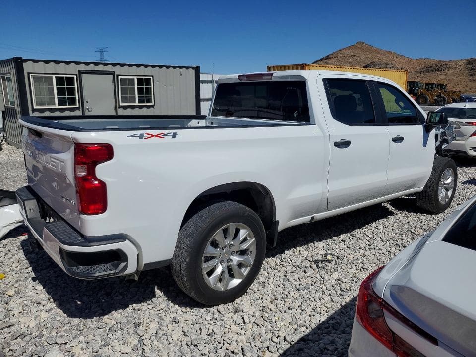 2025 CHEVROLET SILVERADO K1500 CUSTOM 3
