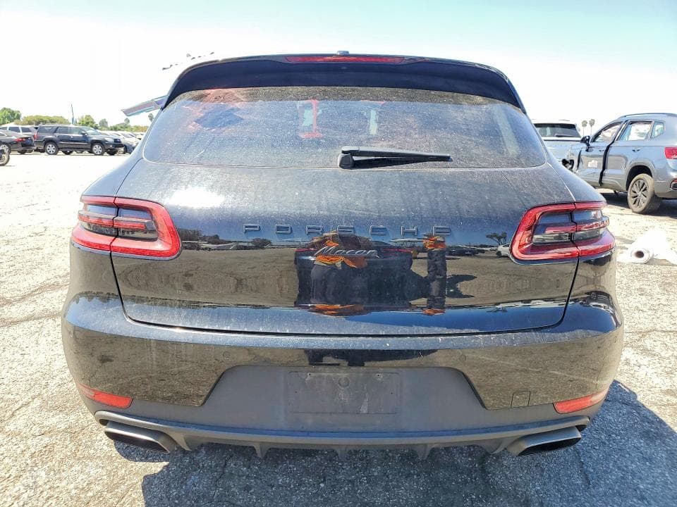 2017 PORSCHE MACAN 6
