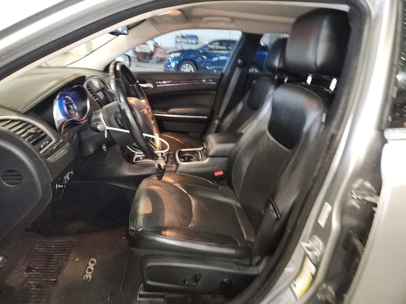 2017 CHRYSLER 300C 7