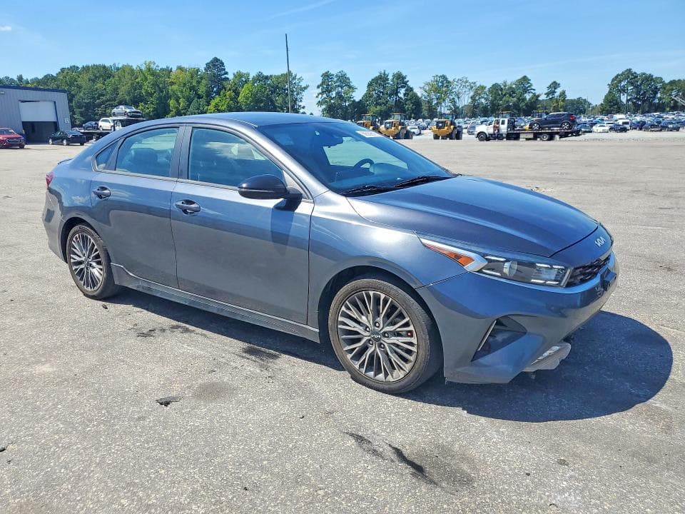 2022 KIA FORTE GT LINE 4