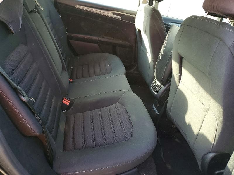 2019 FORD FUSION SE 10