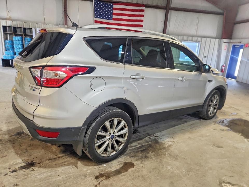 2018 FORD ESCAPE TITANIUM 3