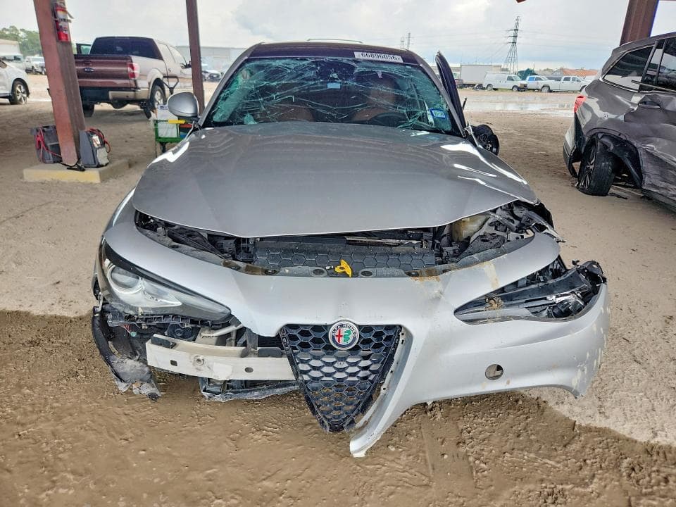 2017 ALFA ROMEO GIULIA 5