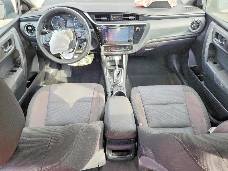 2017 TOYOTA COROLLA LE 8