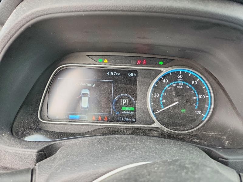 2022 NISSAN LEAF SV 9