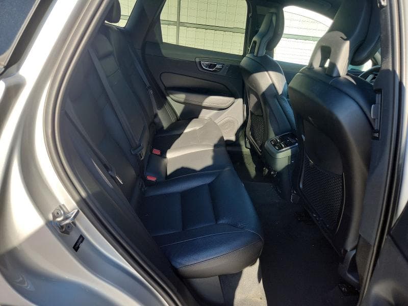 2018 VOLVO XC60 T6 11