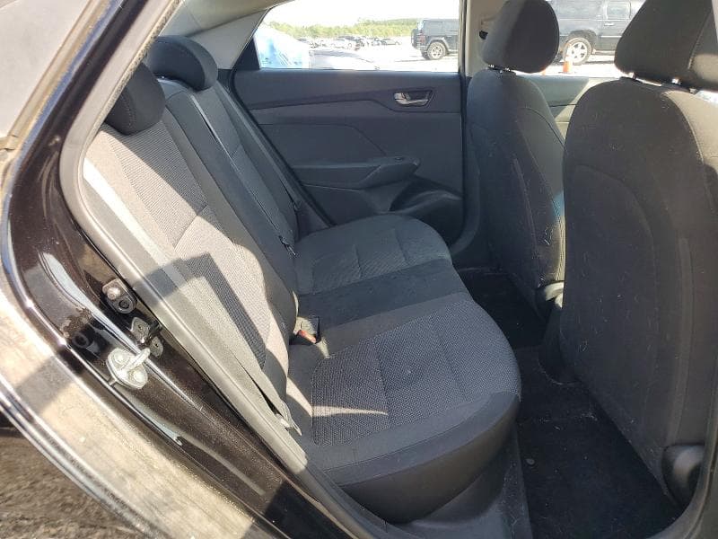 2018 HYUNDAI ACCENT SE 10