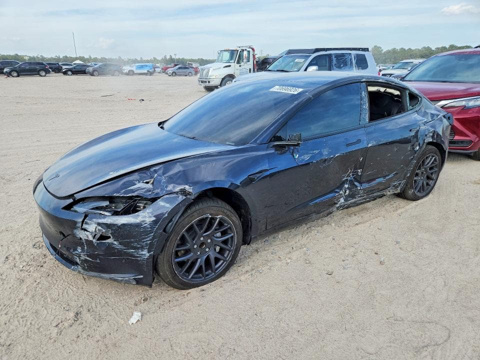 2026 TESLA MODEL 3 - 1
