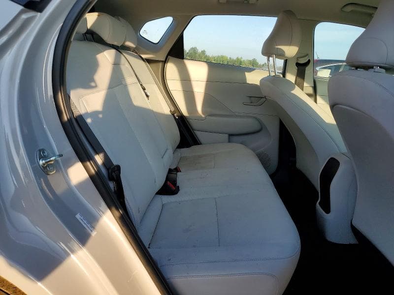 2025 HYUNDAI KONA SE 11