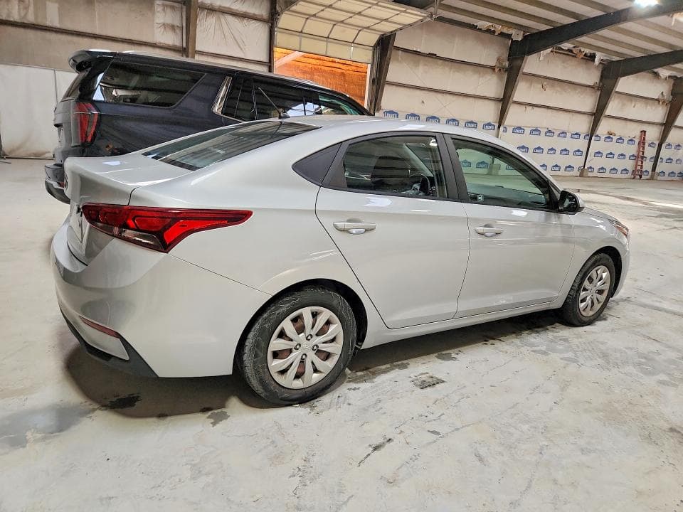 2020 HYUNDAI ACCENT SE 3