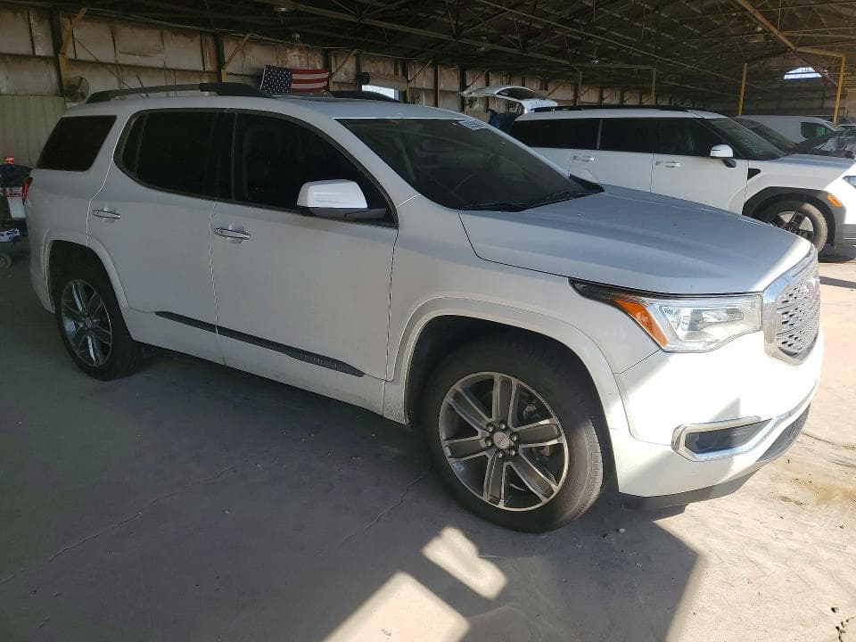 2017 GMC ACADIA DENALI 4