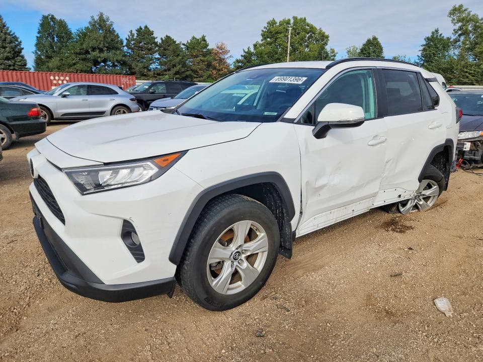 2019 TOYOTA RAV4 XLE - 1