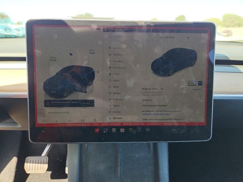 2023 TESLA MODEL Y 9