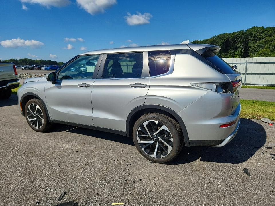 2024 MITSUBISHI OUTLANDER SE 2