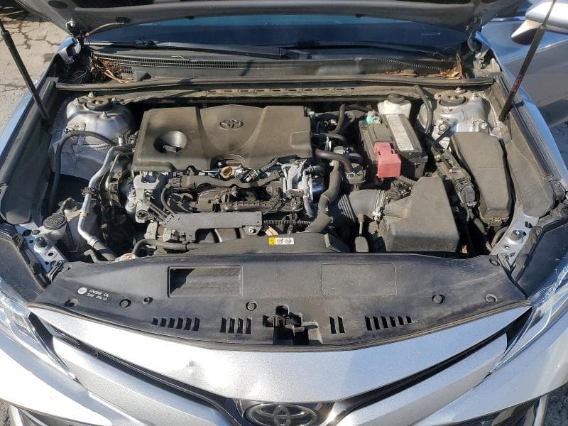 2019 TOYOTA CAMRY LE 11