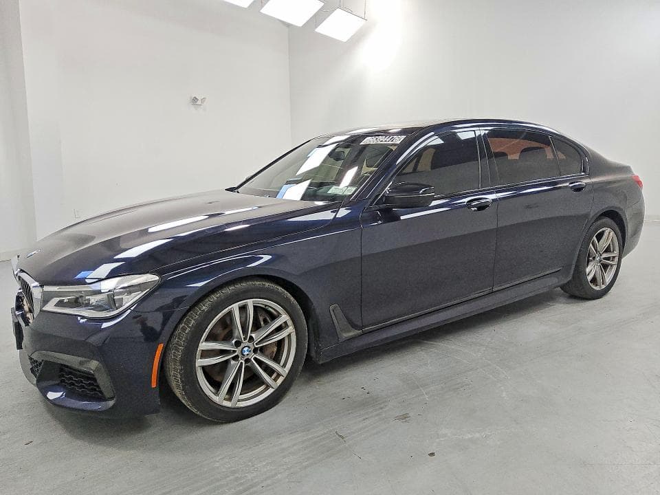 2019 BMW 750 XI