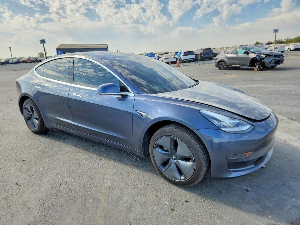 2020 TESLA MODEL 3 4