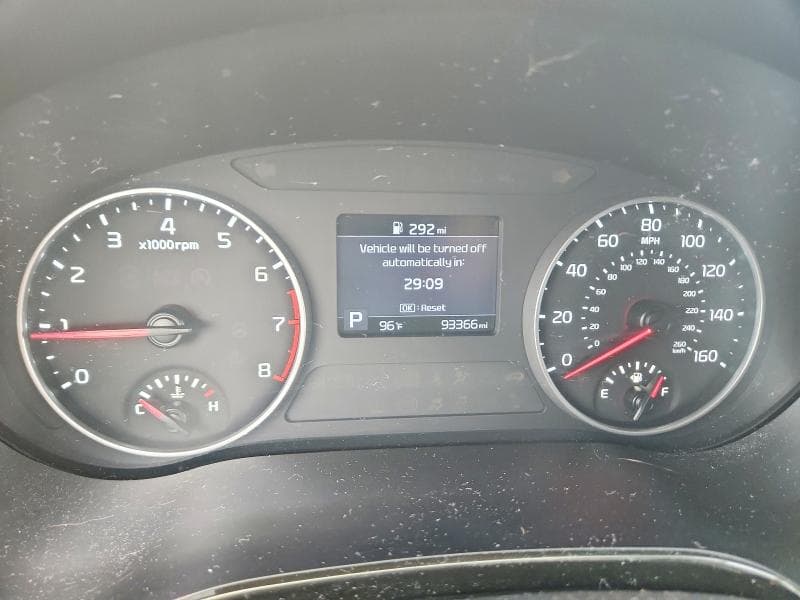 2022 KIA SELTOS S 9