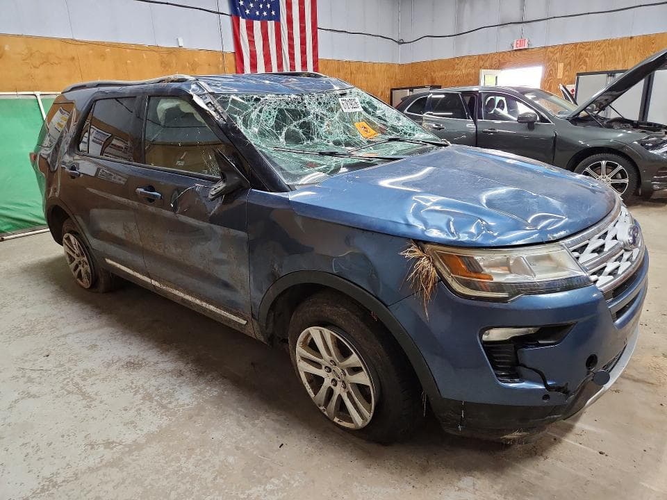 2018 FORD EXPLORER XLT 4