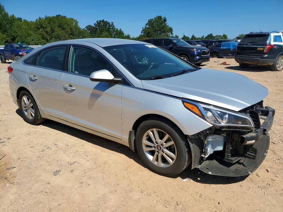 2017 HYUNDAI SONATA SE 4