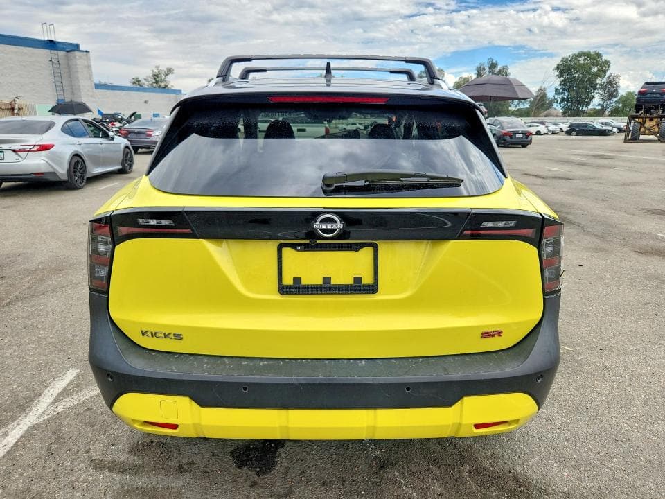 2025 NISSAN KICKS SR 6