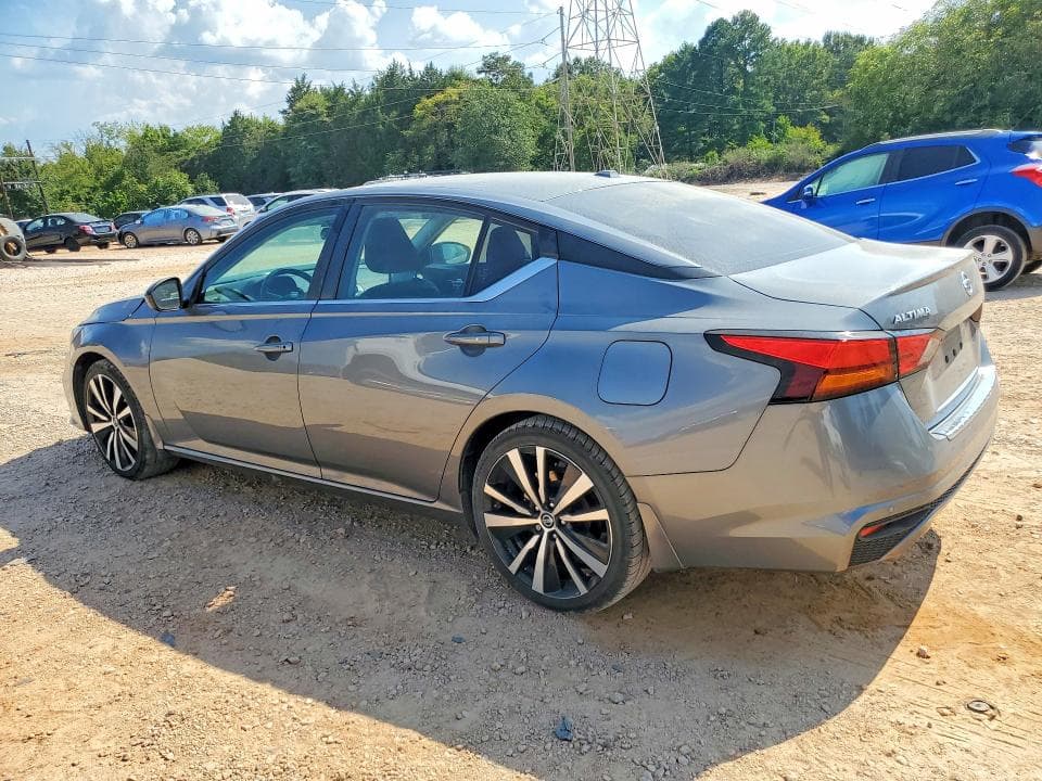 2021 NISSAN ALTIMA SR 2