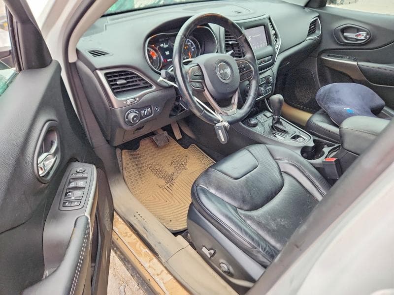 2020 JEEP CHEROKEE LATITUDE PLUS 8