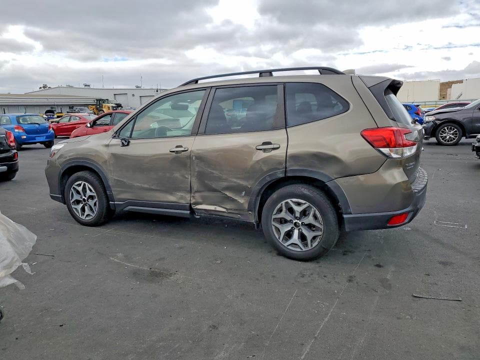 2021 SUBARU FORESTER PREMIUM 2