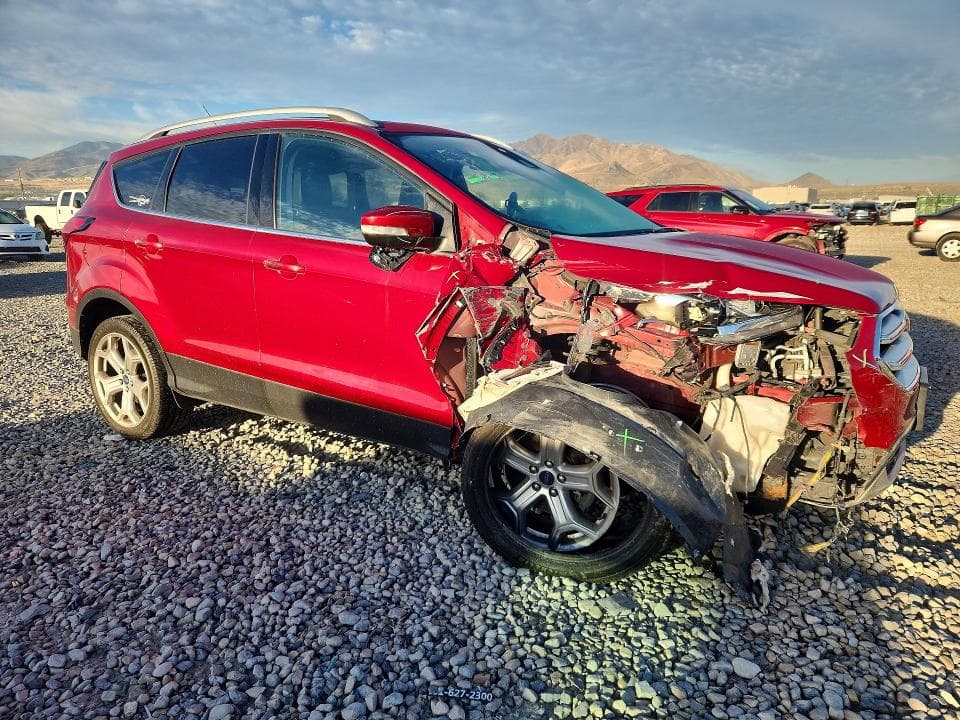 2019 FORD ESCAPE TITANIUM 4