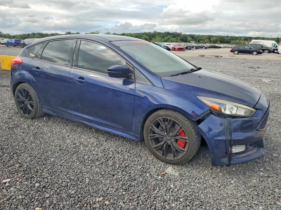 2017 FORD FOCUS ST 4