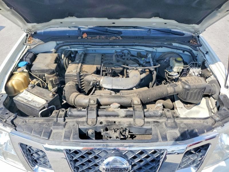 2018 NISSAN FRONTIER S 11