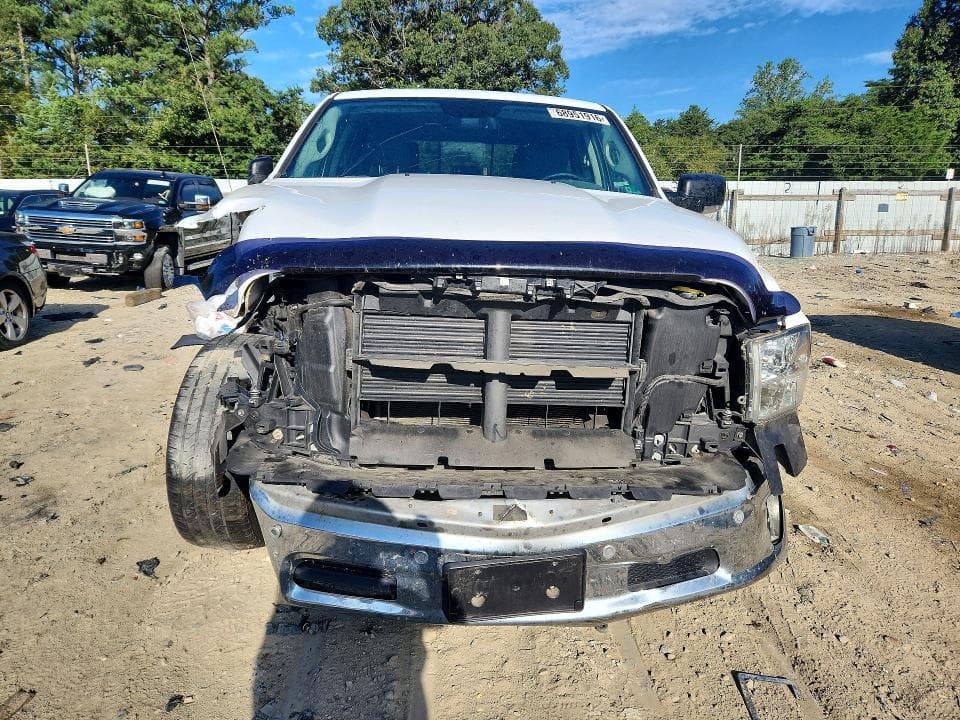 2019 RAM 1500 CLASSIC SLT 5