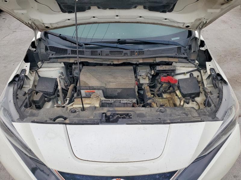 2019 NISSAN LEAF SV PLUS 11