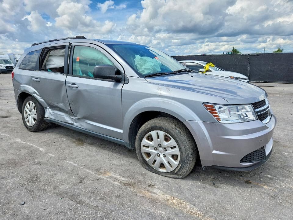 2019 DODGE JOURNEY SE 4