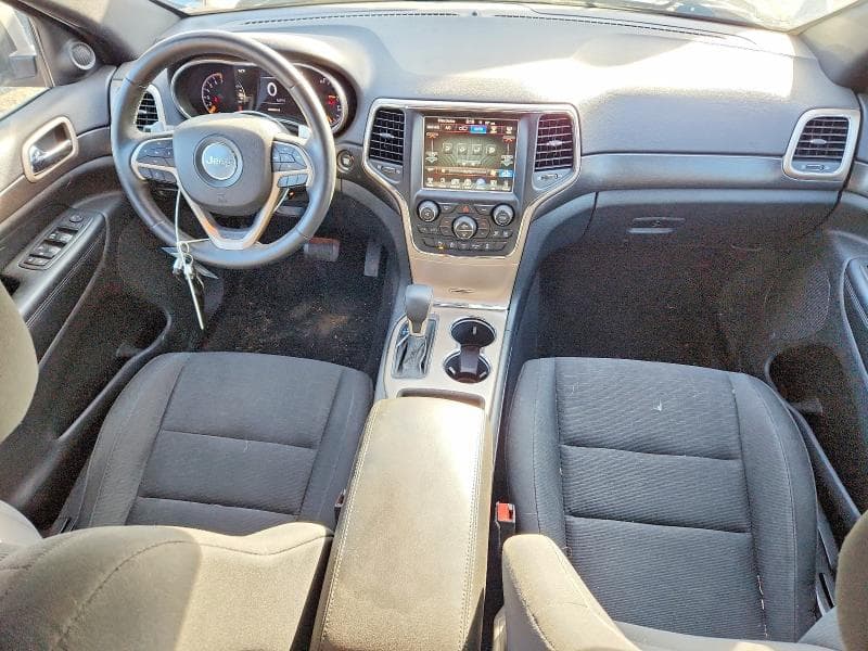 2017 JEEP GRAND CHEROKEE LAREDO 8