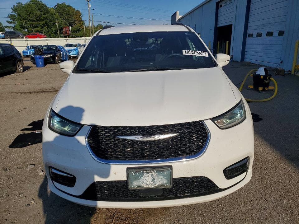 2022 CHRYSLER PACIFICA TOURING 5