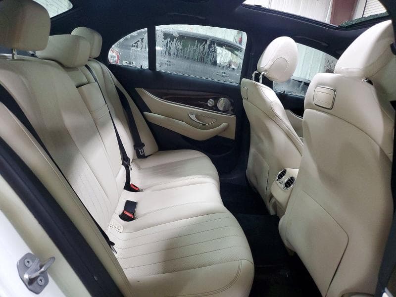 2018 MERCEDES-BENZ E 300 4MATIC 10