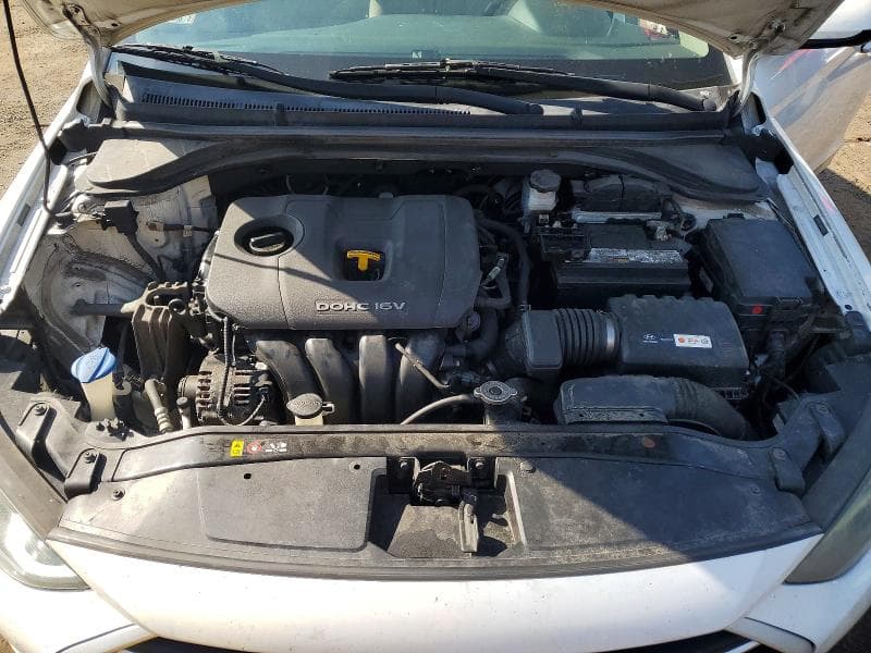 2017 HYUNDAI ELANTRA SE 11