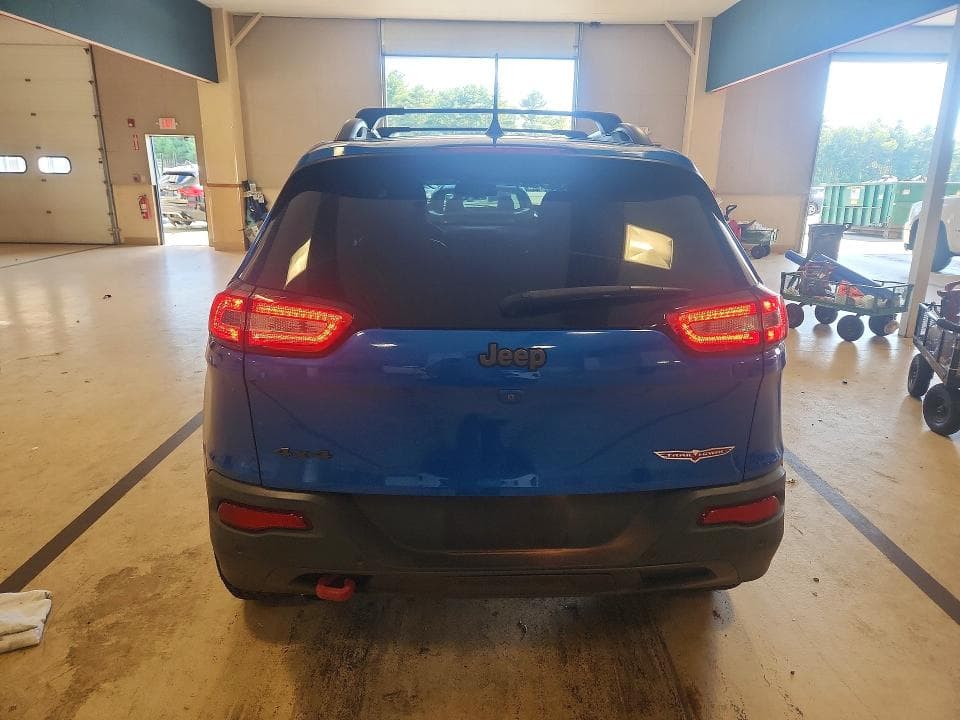 2018 JEEP CHEROKEE TRAILHAWK 6