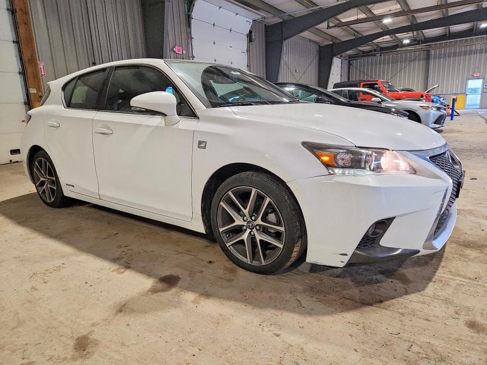 2017 LEXUS CT 200 4