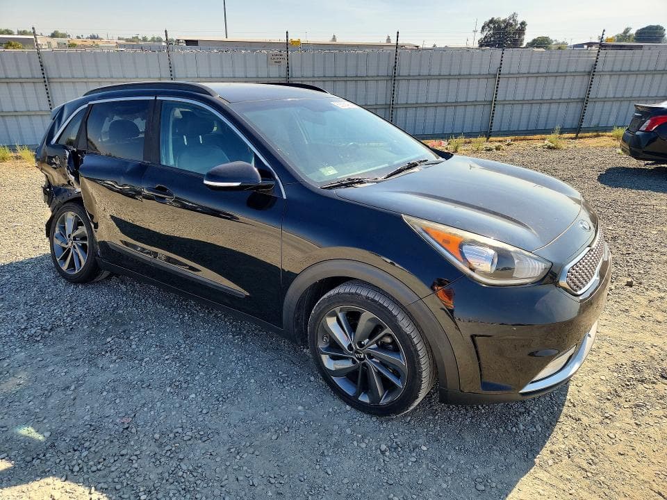 2017 KIA NIRO EX 4