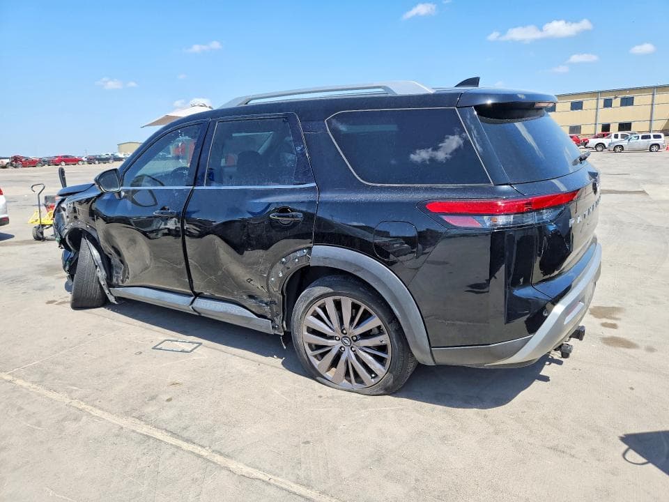 2023 NISSAN PATHFINDER SL 2