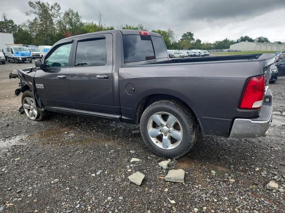 2017 RAM 1500 SLT 2