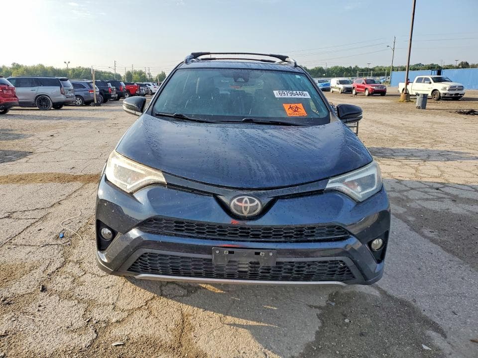 2017 TOYOTA RAV4 SE 5