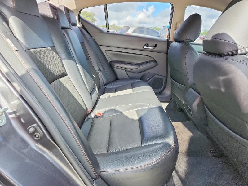 2021 NISSAN ALTIMA SR 10
