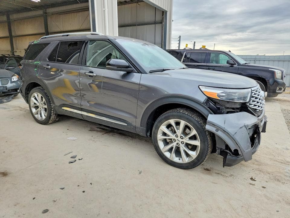 2022 FORD EXPLORER PLATINUM 4
