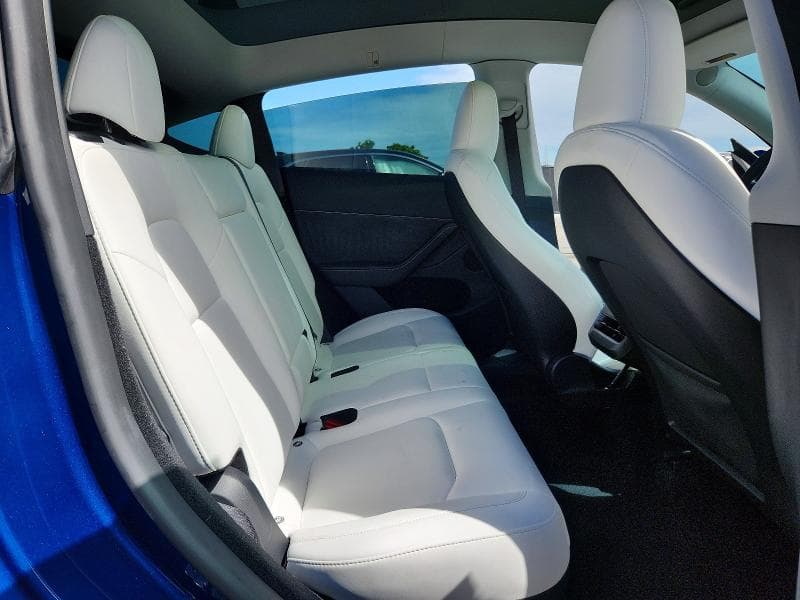 2024 TESLA MODEL Y 10