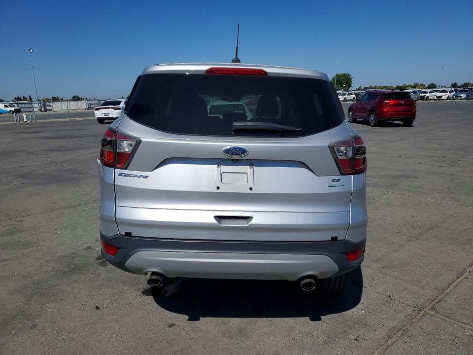 2017 FORD ESCAPE SE 6
