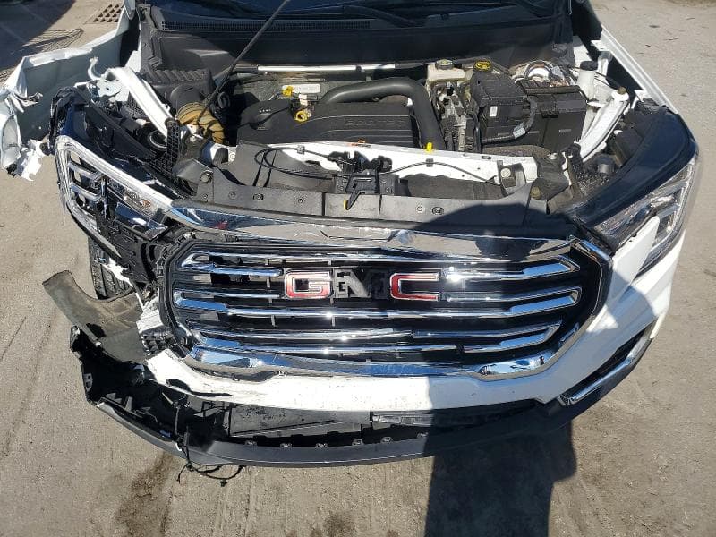 2024 GMC TERRAIN SLT 12